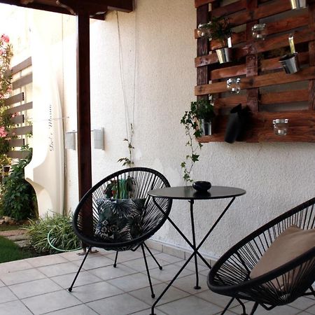 Beachfront Garden Apartment- Atlas Complex Лутракі Екстер'єр фото