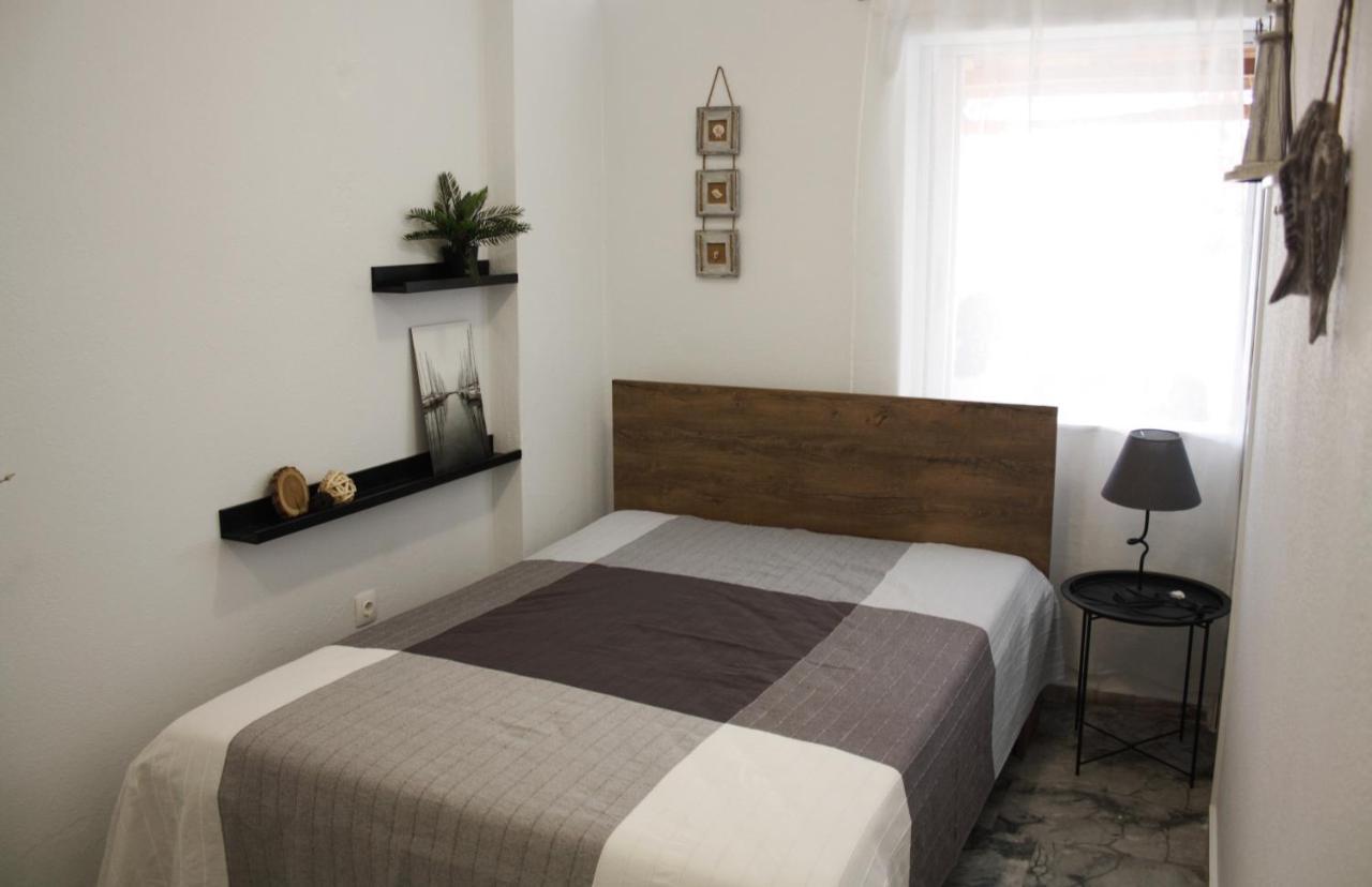 Beachfront Garden Apartment- Atlas Complex Лутракі Екстер'єр фото