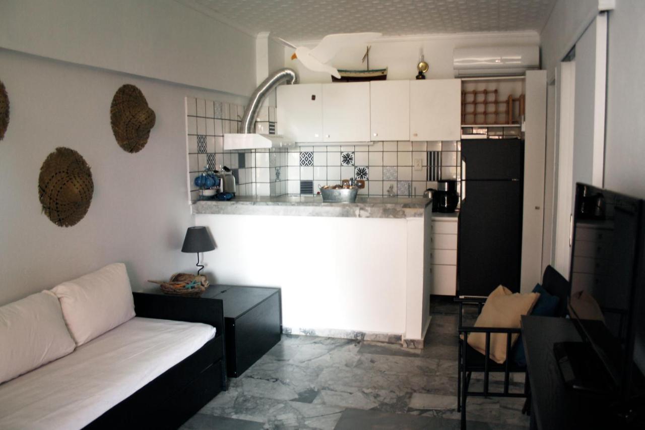 Beachfront Garden Apartment- Atlas Complex Лутракі Екстер'єр фото